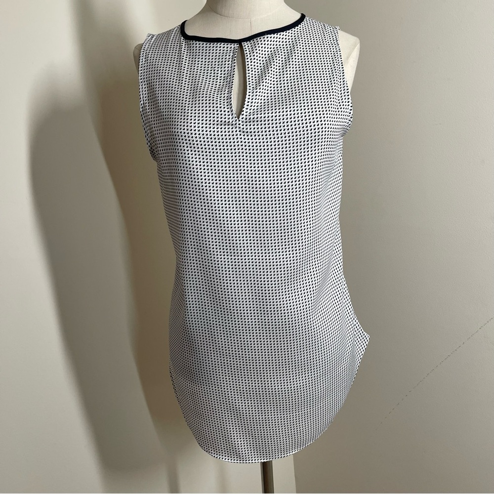 Ann Taylor Women’s Dark Navy Blue White-SZ S-Geometric Print Sleeveless Top